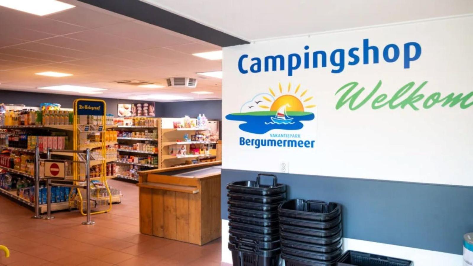 Kajuit423 6Pers 5Sterren Vakantiepark Bergumermeer Aan Het Water In Friesland Met Zwembad Suameer Exterior foto